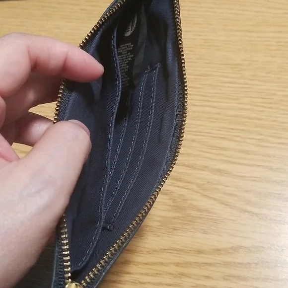 Fossil Wristlet Paper Plane Design In Blue Rare - Picture 5 of 5